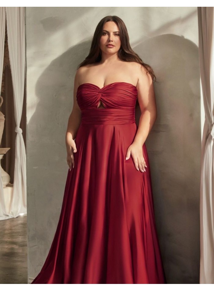 Robe longue de fête en satin avec encolure...