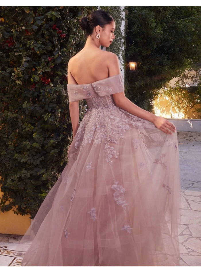 Robe longue de fête avec broderie florale,...