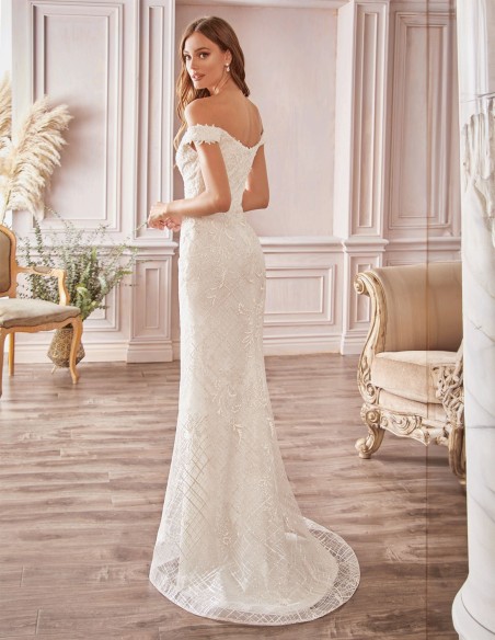 Vestido de novia con corte sirena y escote bandeau