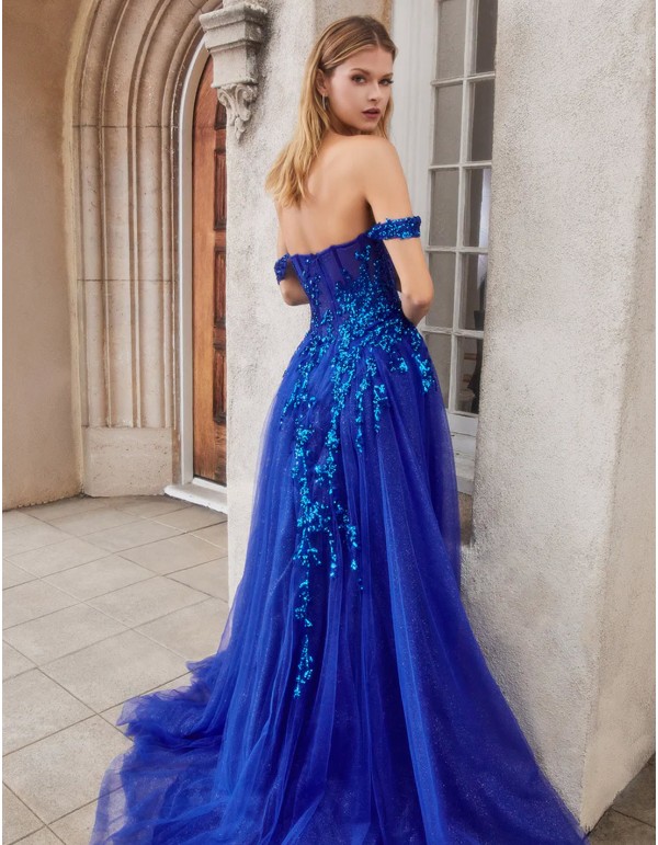 Long party dress with embroidery detail and... 2