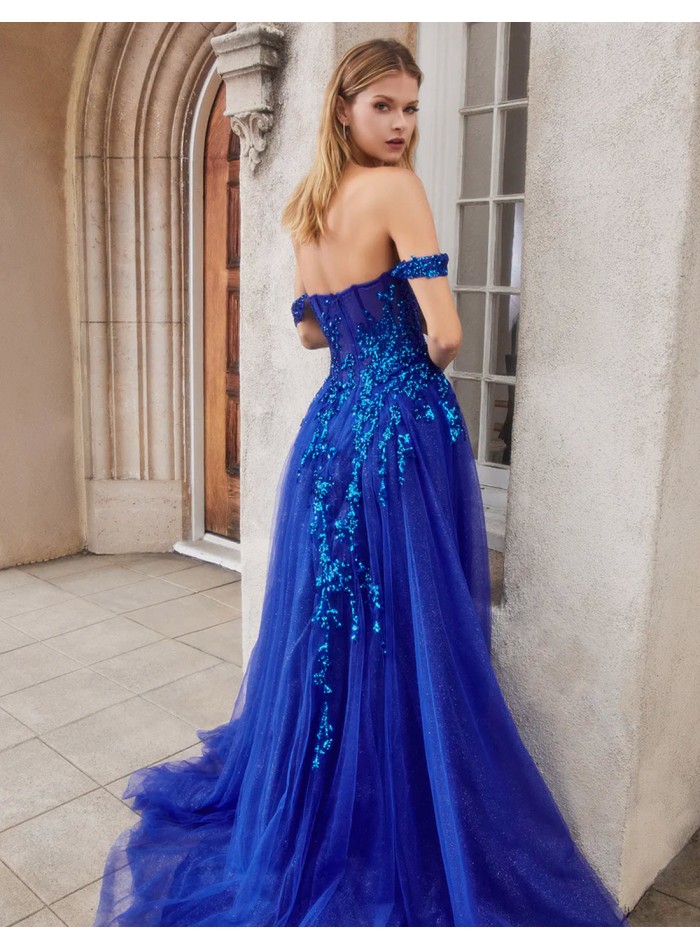 Long party dress with embroidery detail and...