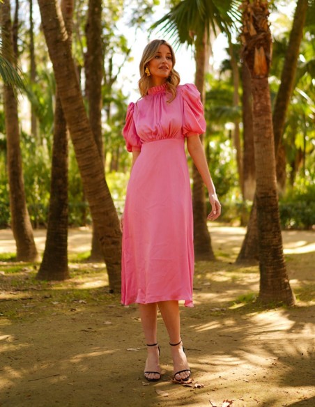 Vestido midi de fiesta plisado con manga corta abullonada