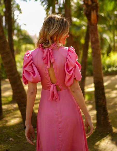 Vestido midi de fiesta plisado con manga corta abullonada