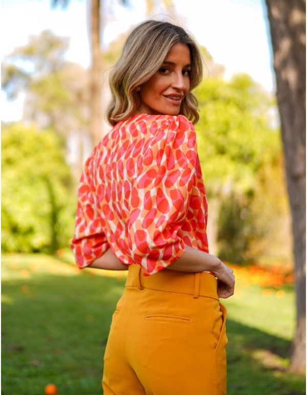 Party blouse with printed fabric and french sleeves 2