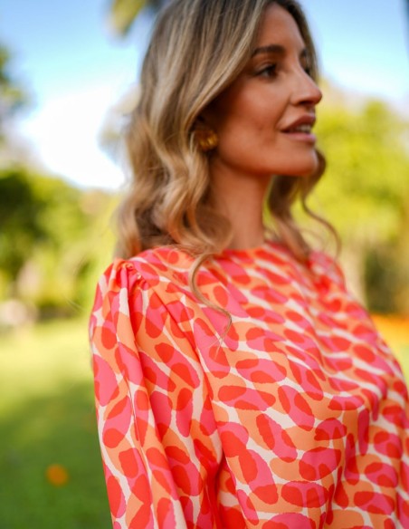 Party blouse with printed fabric and french sleeves