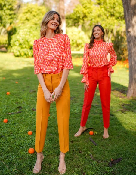 Blouse de fête imprimée à manches longues avec laçage