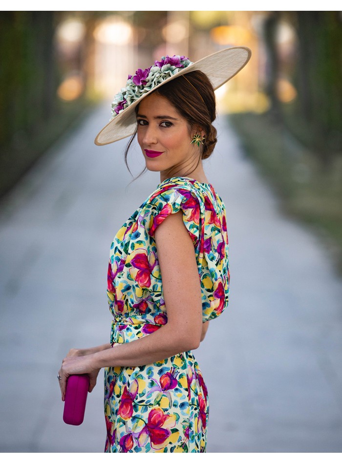 Pamela with sinamay base with multicoloured sinamay flowers - INVITADA PERFECTA