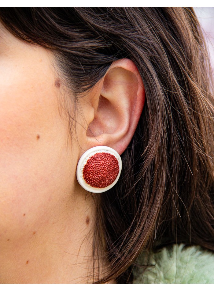Boucle d'oreilles Boutonnières en céramique rouge
