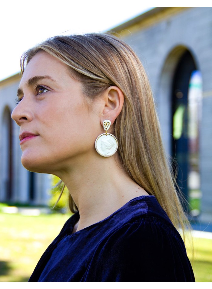 Porcelain medal earrings painted in gold