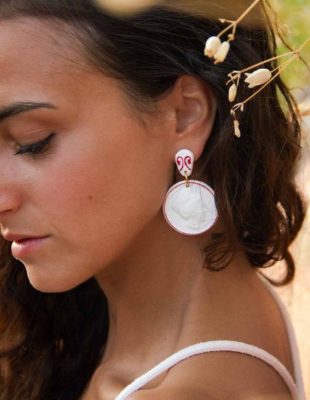 Pendientes largos medalla de porcelana pintados