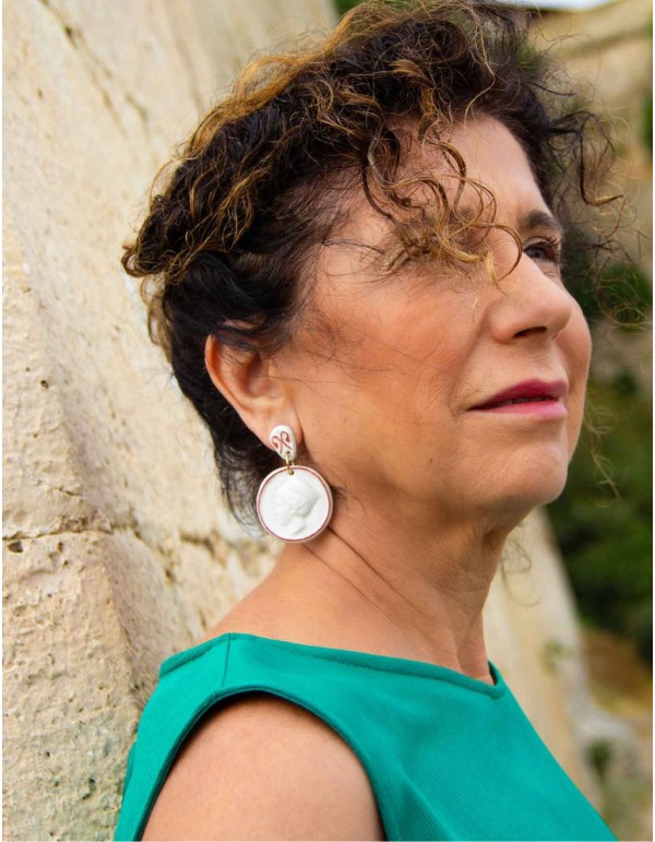 Boucle d'oreilles longue médaille en porcelaine peinte 2