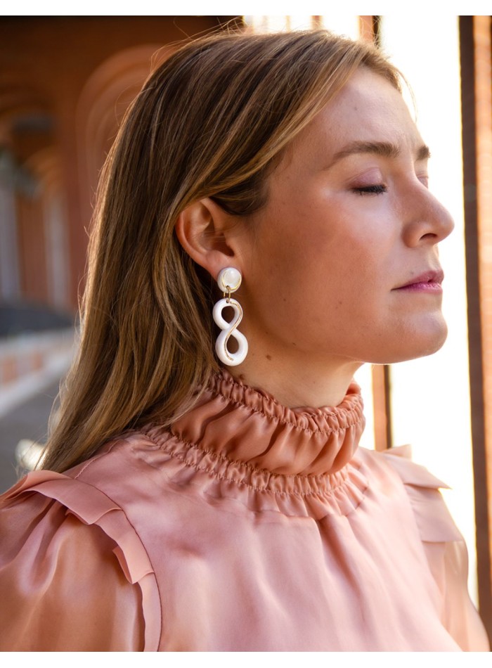 Boucle d'oreilles longue en porcelaine et...