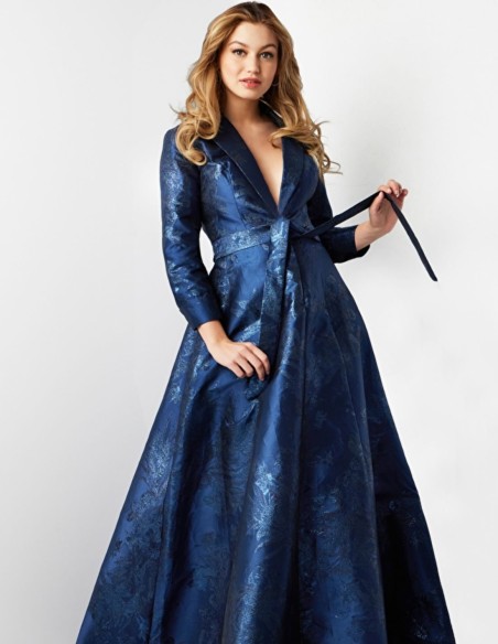 Robe longue de fête en brocart avec corsage et revers de smoking