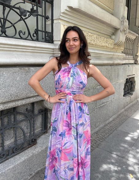 Robe longue imprimée avec encolure dos nu et strass