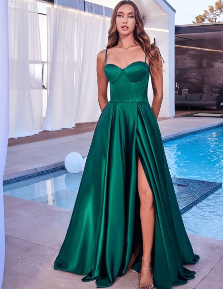 Robe longue satinée avec corsage