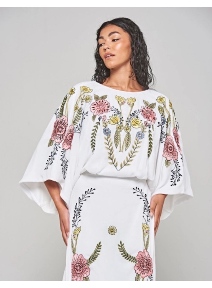 Vestido largo túnica bordado de flores con...