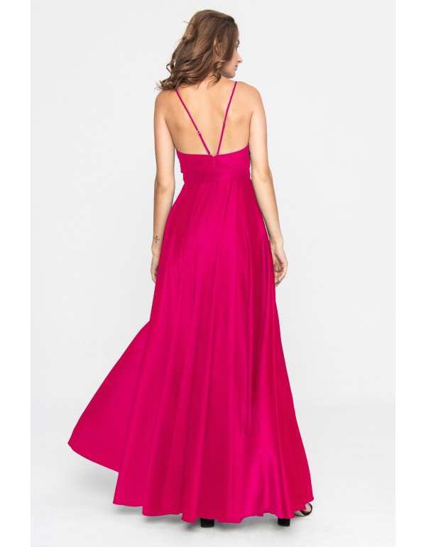 Robe longue en satin fuchsia avec décolleté en V 2