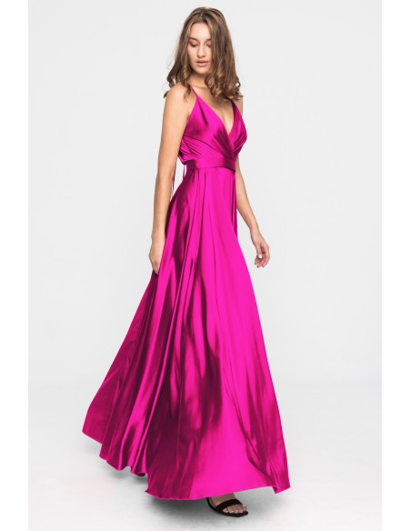 Vestido de fiesta largo fucsia satinado con vuelo