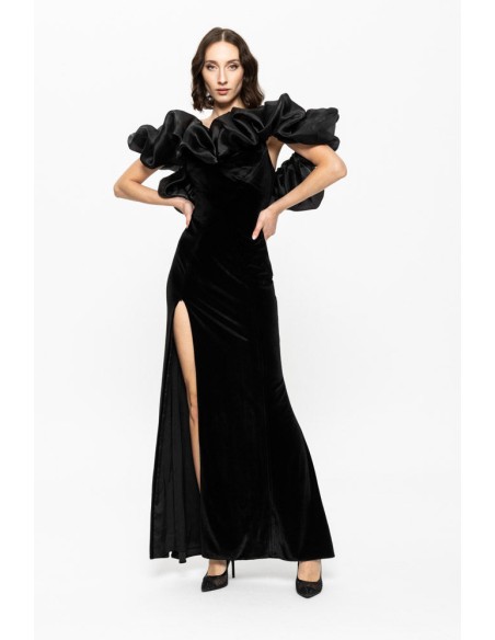 Robe longue de soirée noire avec volume et fente