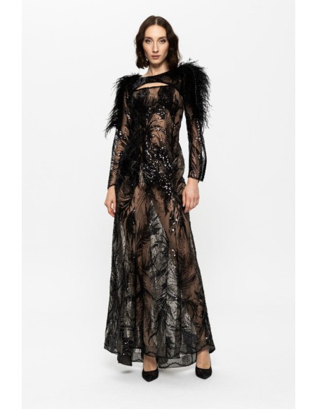 Robe longue de soirée avec broderie de sequins et détails de plumes sur les épaules