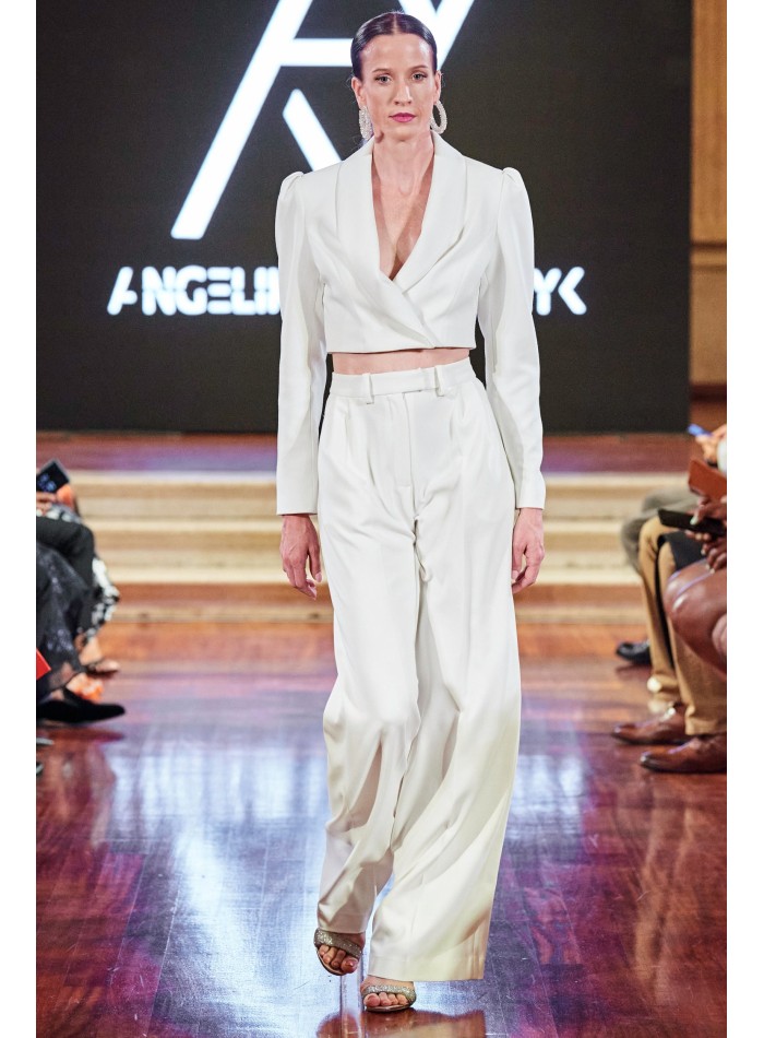 Pantalones palazzo de traje blancos de tiro alto