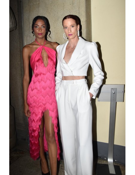 Pantalones palazzo de traje blancos de tiro alto