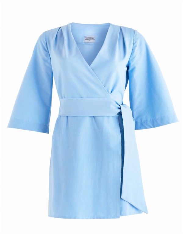 kimono azul con cinturon para bodas y fiestas de invitadas 2