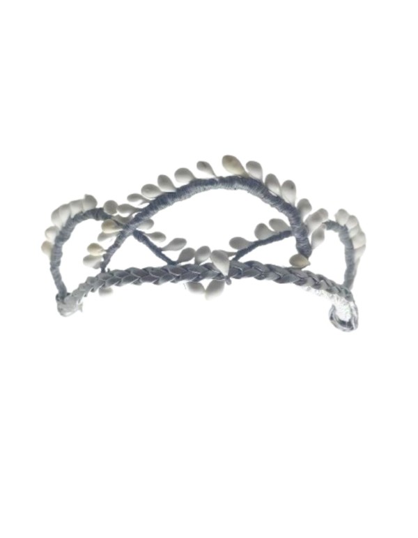 Silver party headdress with white pistils