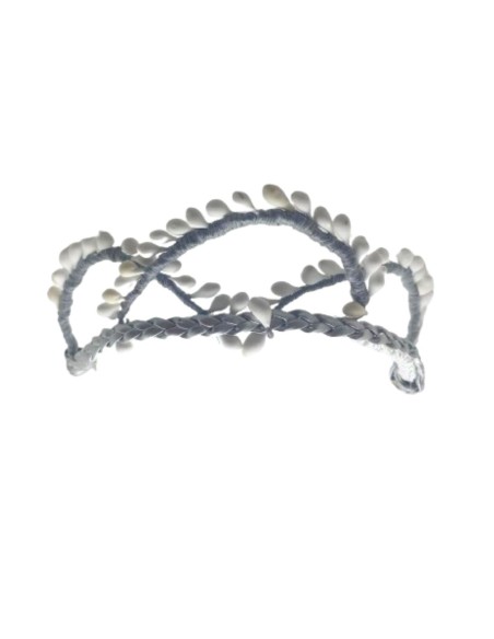 Silver party headdress with white pistils