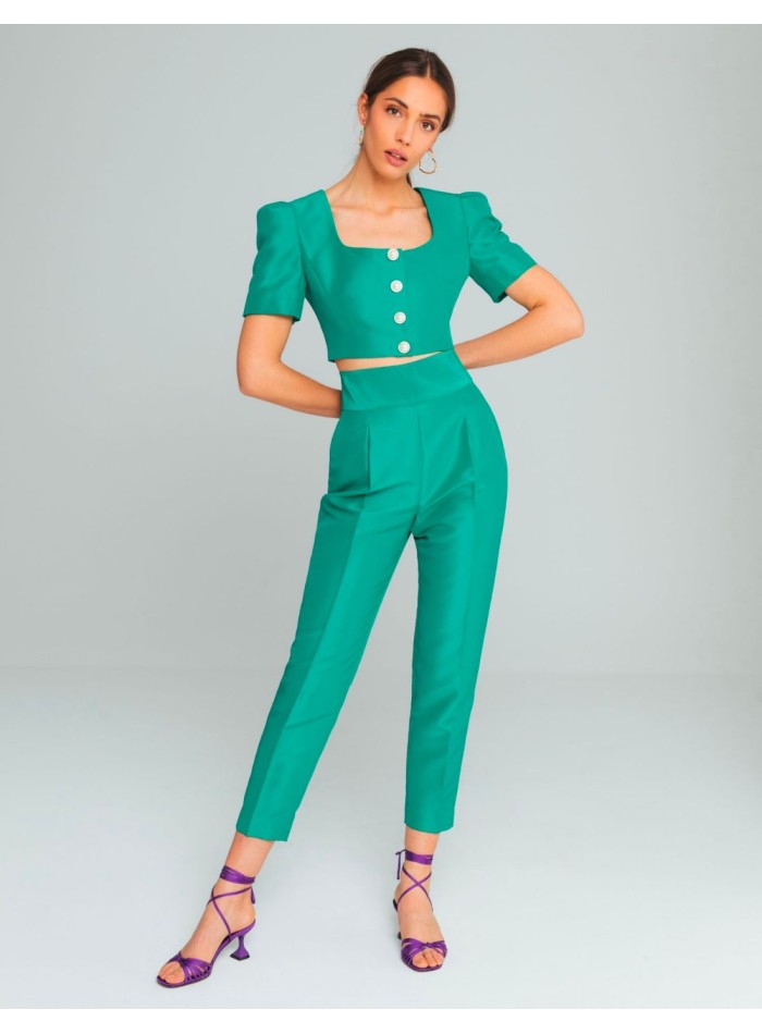 Short sleeve crop top with pearl buttons