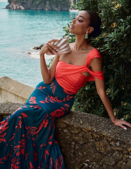 Top de fête corail avec bretelles asymétriques et ruchés