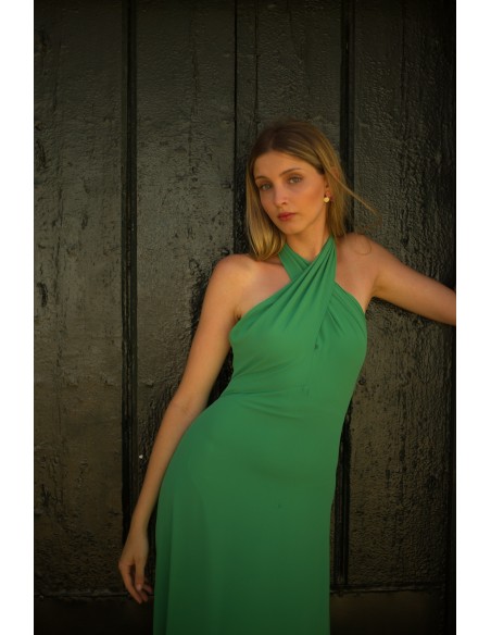 Vestido largo de fiesta con escote halter cruzado