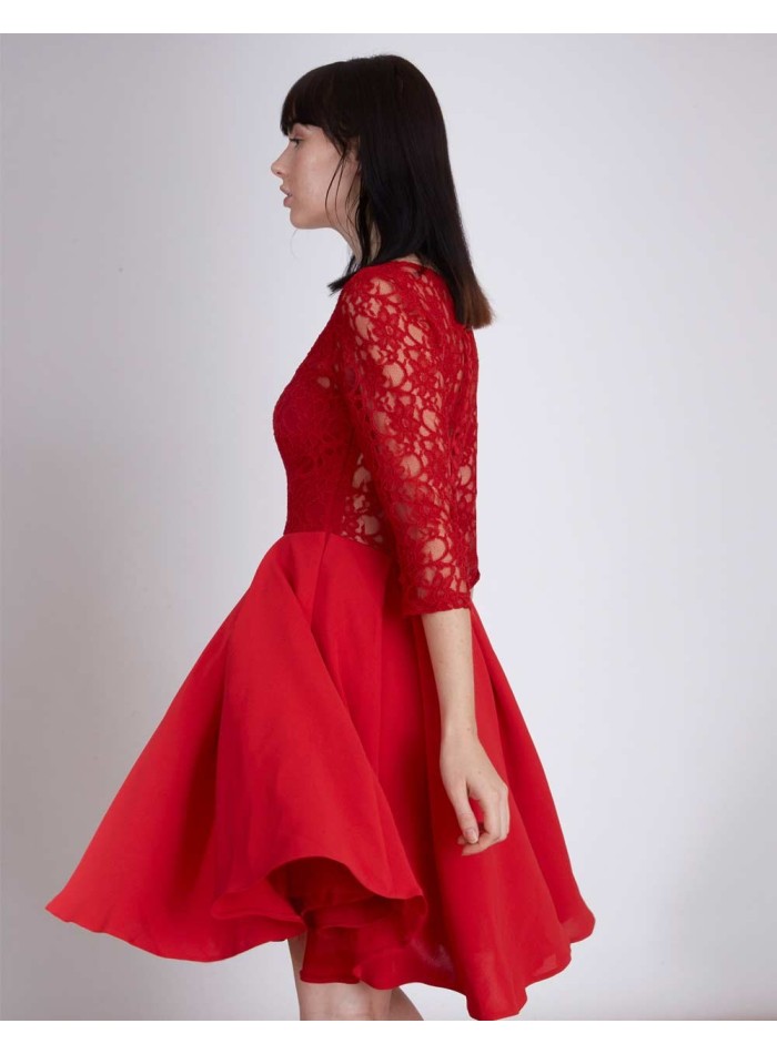Vestido de cóctel rojo de encaje y falda de vuelo de Lauren Lynn London - INVITADISIMA