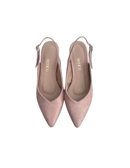 Ballerines en cuir rose pâle texturé avec talons