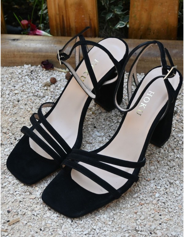 Black party sandal with square heel in suede 2