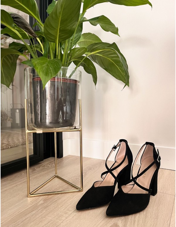 Zapato salón de ante negro con tiras cruzadas 2