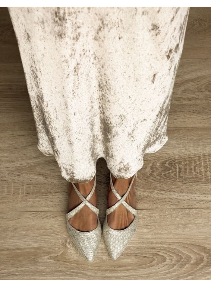 Flat leather ballerina flat with textured fabric