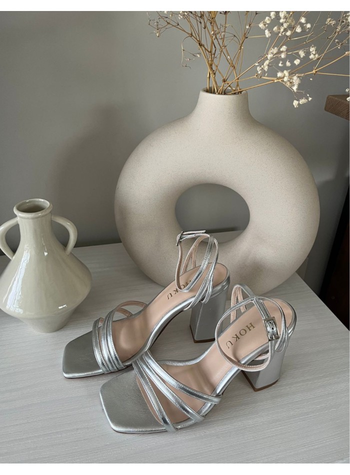 Silver party sandal with straps