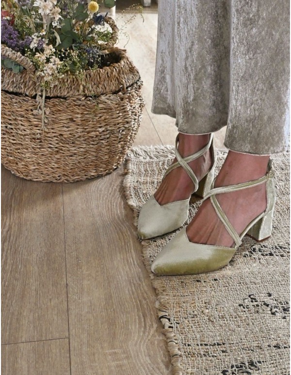 Chaussures de soirée en velours vert à larges talons