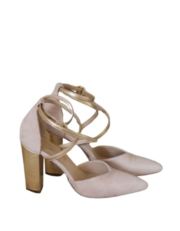 Pink suede party shoe with gold details