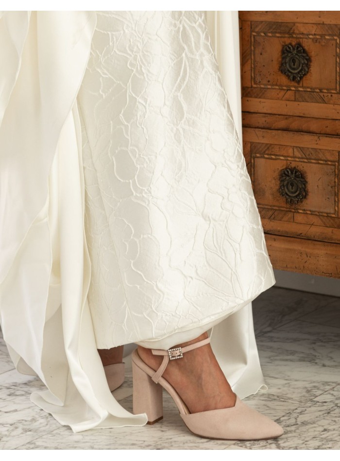 Suede pink suede party shoes with heels