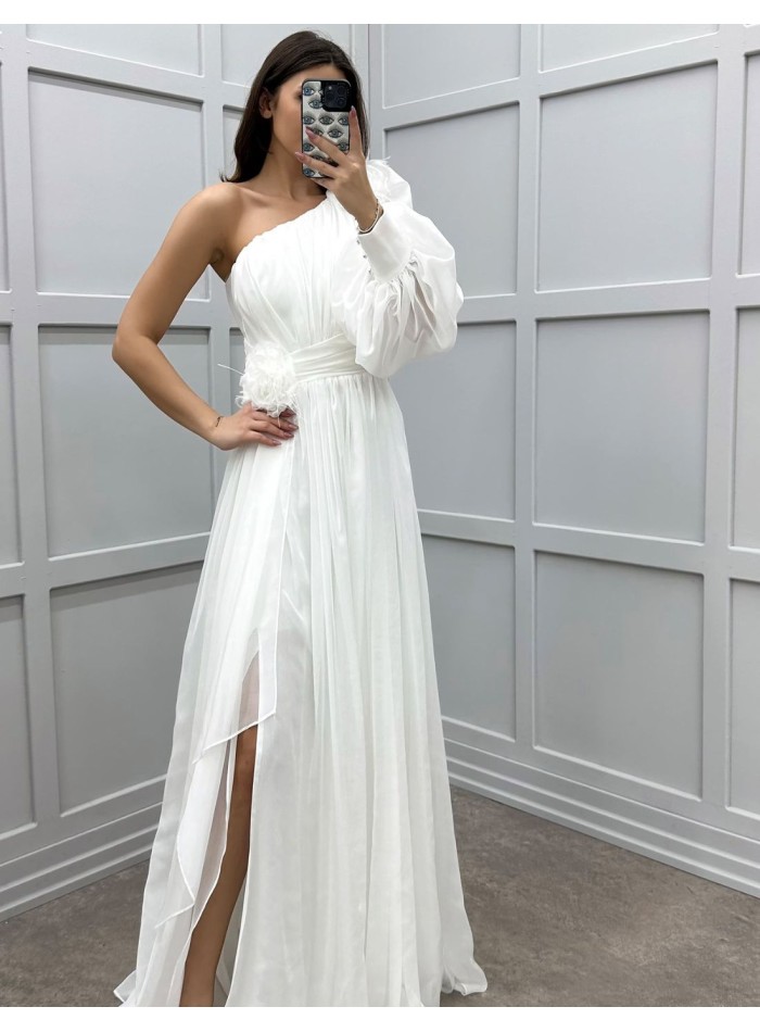 Robe longue d'invité avec épaule asymétrique et...