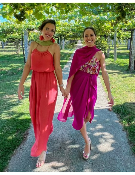 Capa de fiesta larga de gasa fucsia