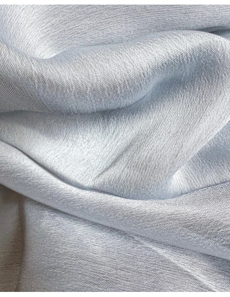 Short party cape in light silver chiffon