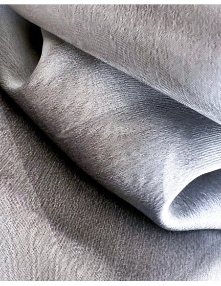 Cape de fête courte multipositions en mousseline de soie argentée