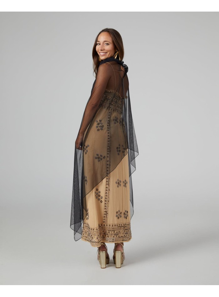 Longue cape de fête en tulle noir avec fentes...