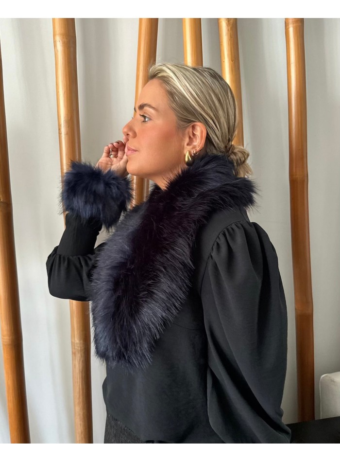 Estola de fiesta en pelo corto azul noche