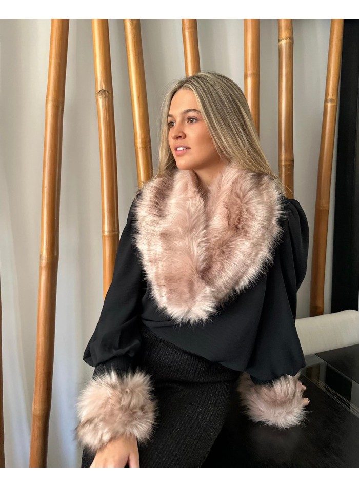 Pink-nude synthetic fur cuffs