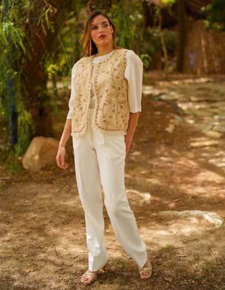 Pantalón blanco de crepe con pinzas y tiro alto