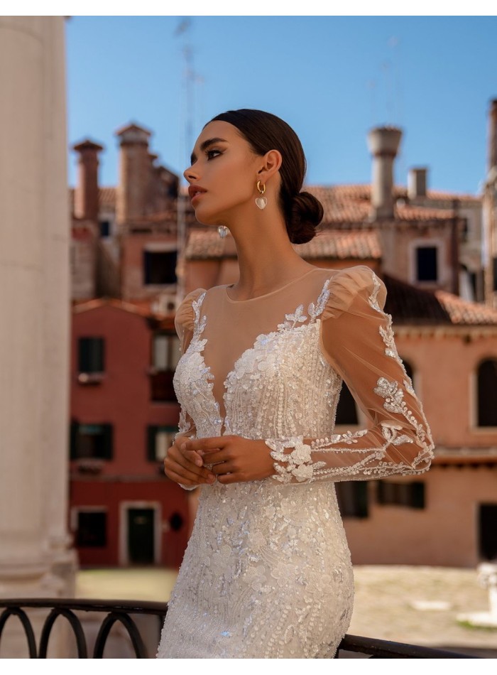 Long wedding dress with lace tattoo effect long...